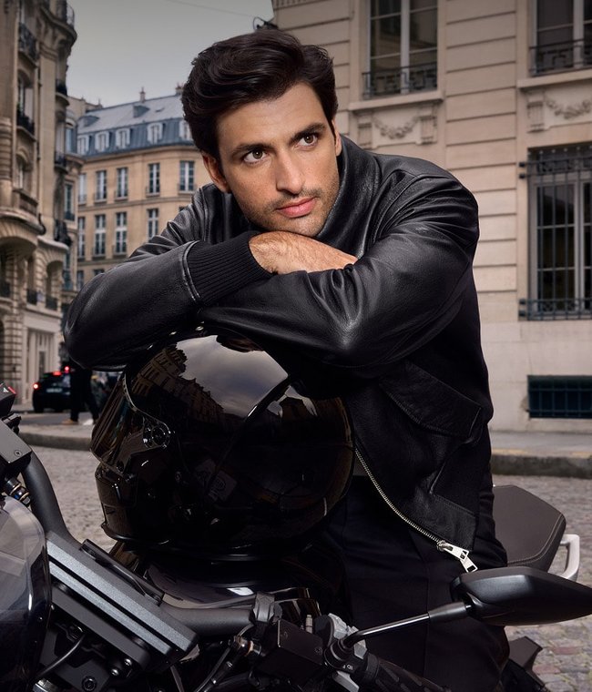 HERO Desktop Carlos Sainz